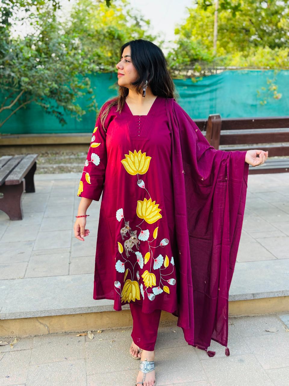 Magenta Lotus Printed Kurta Set 💜