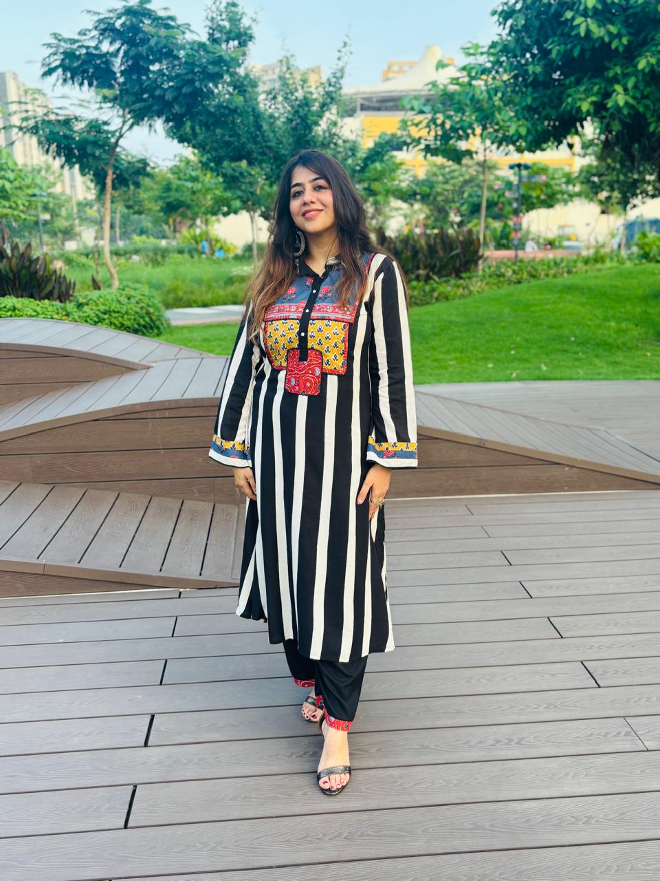 Black & White Striped Cotton Pakistani Kurta set for Women | Printed Ethnic Wear