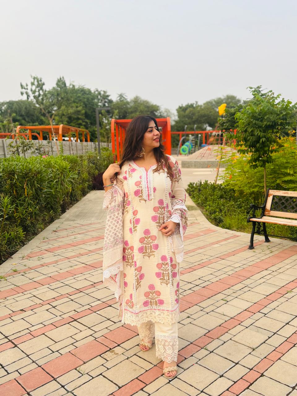Pakistani Style Motif Print Suit Set | Floral Printed 3-Piece Ethnic Dress