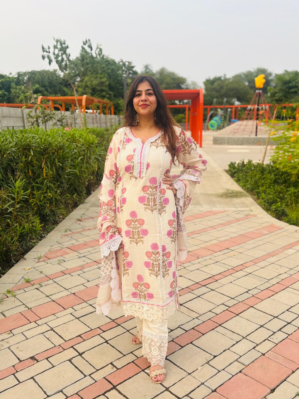 Pakistani Style Motif Print Suit Set | Floral Printed 3-Piece Ethnic Dress